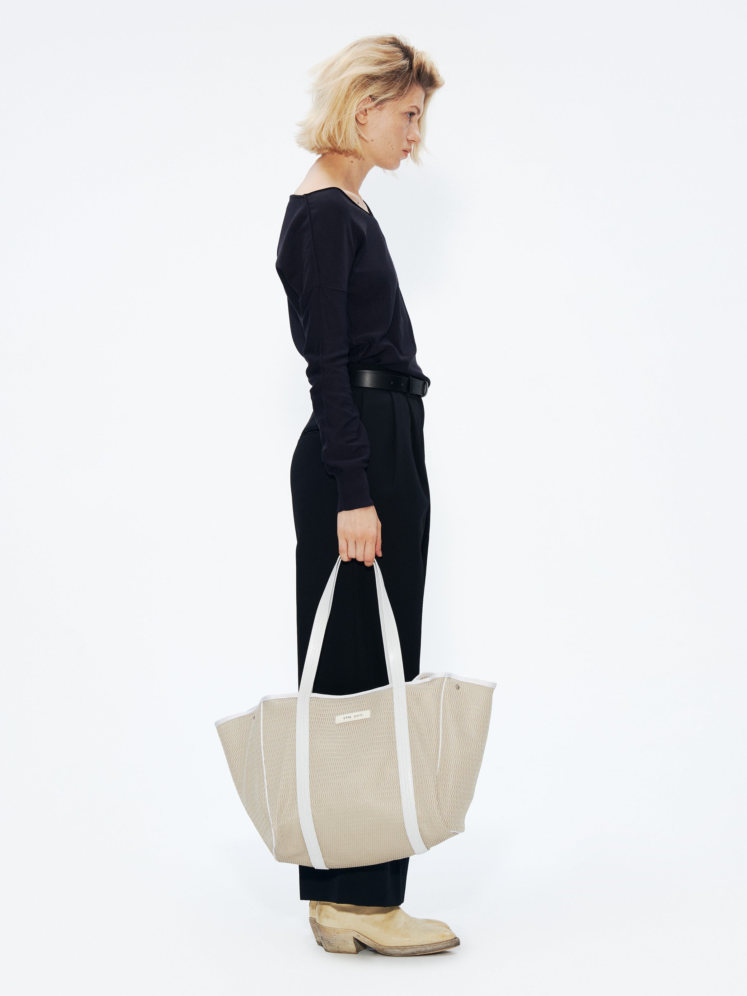 nest zip L