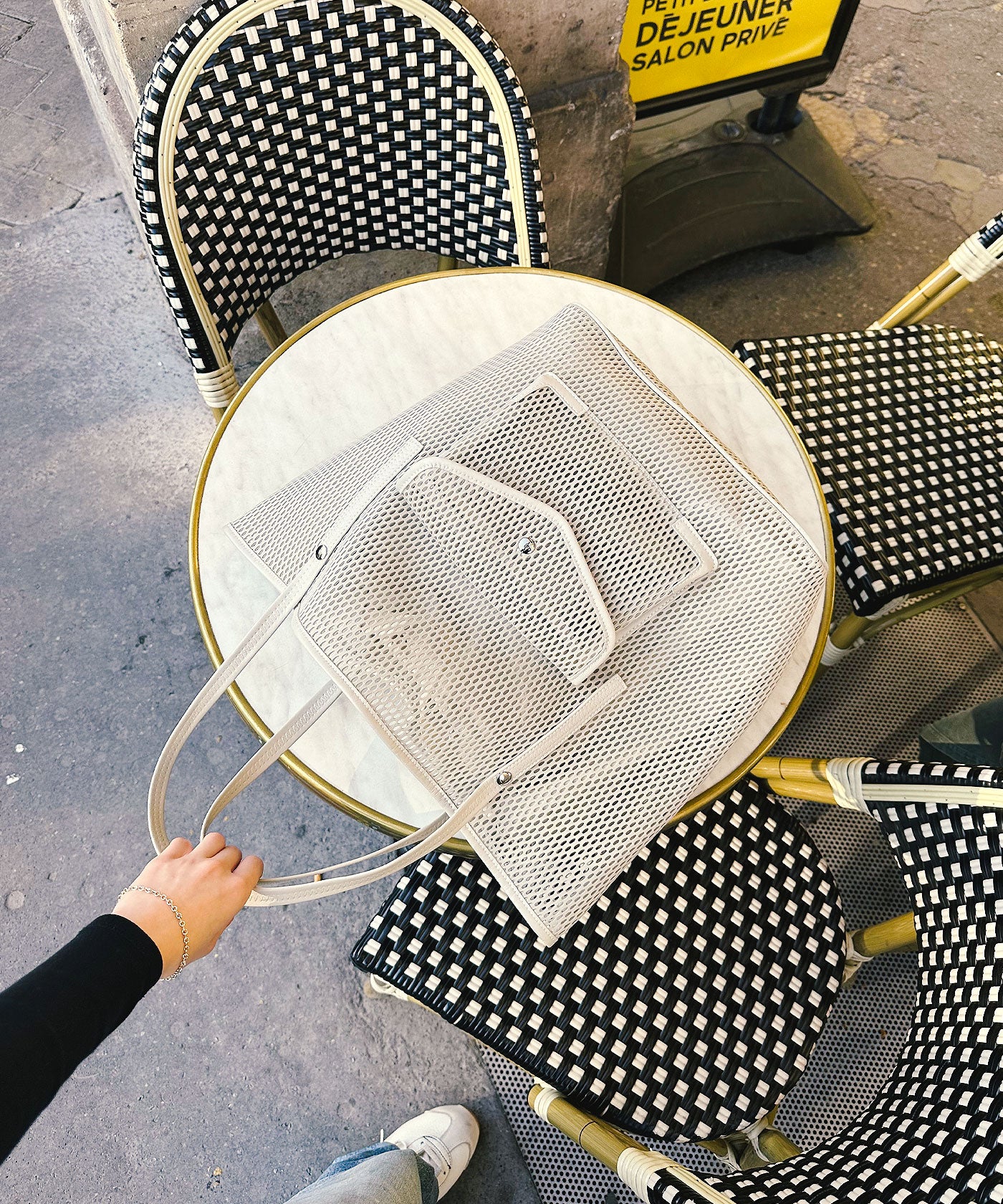nest w bag