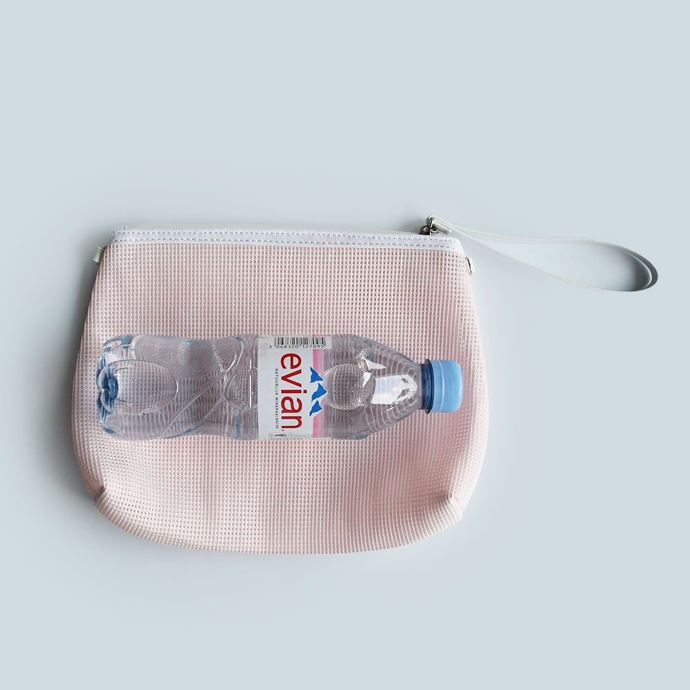 【公式ショップ限定】透け感ありネスト素材ポーチ〈ピンク〉