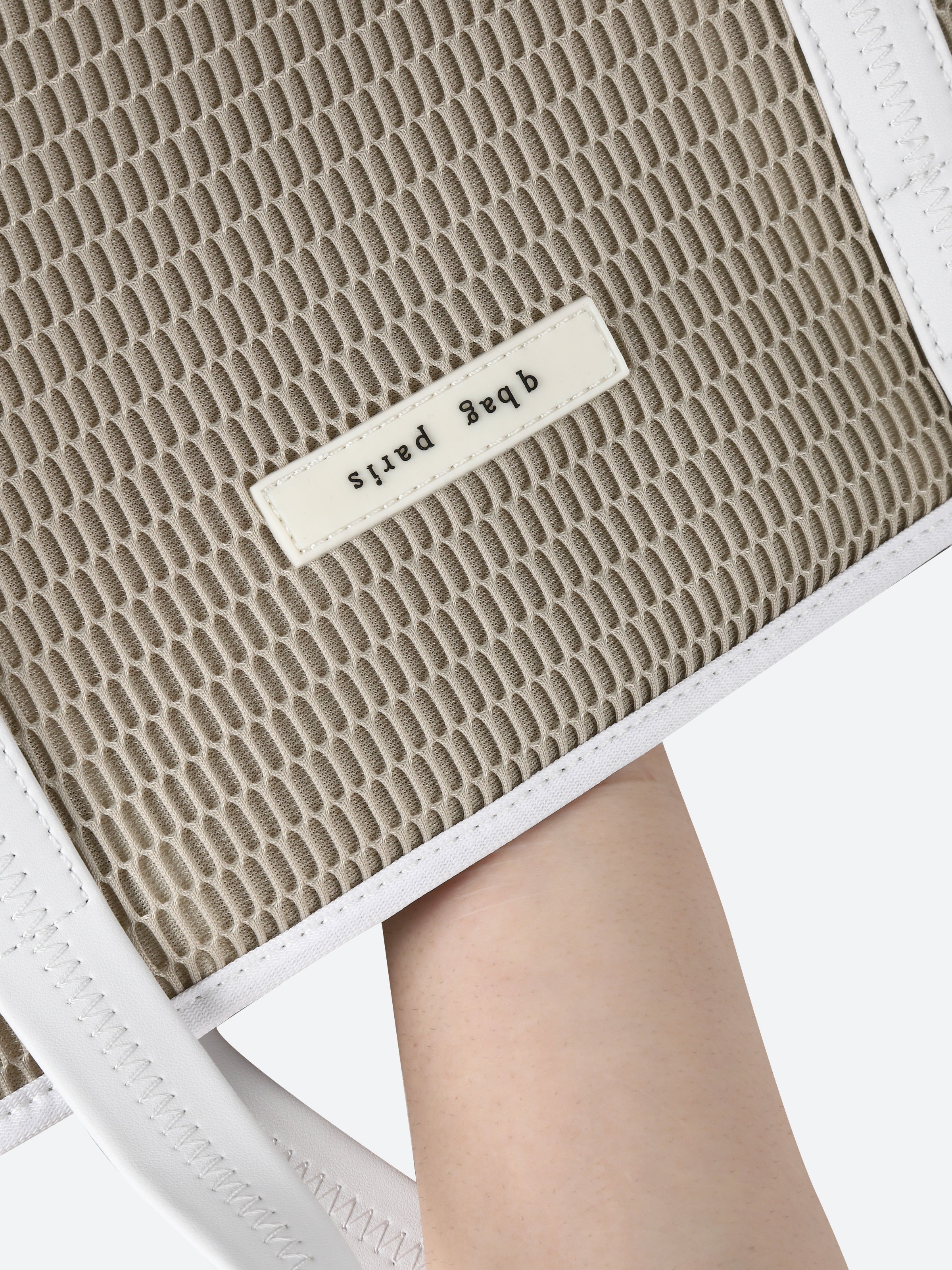 nest zip L