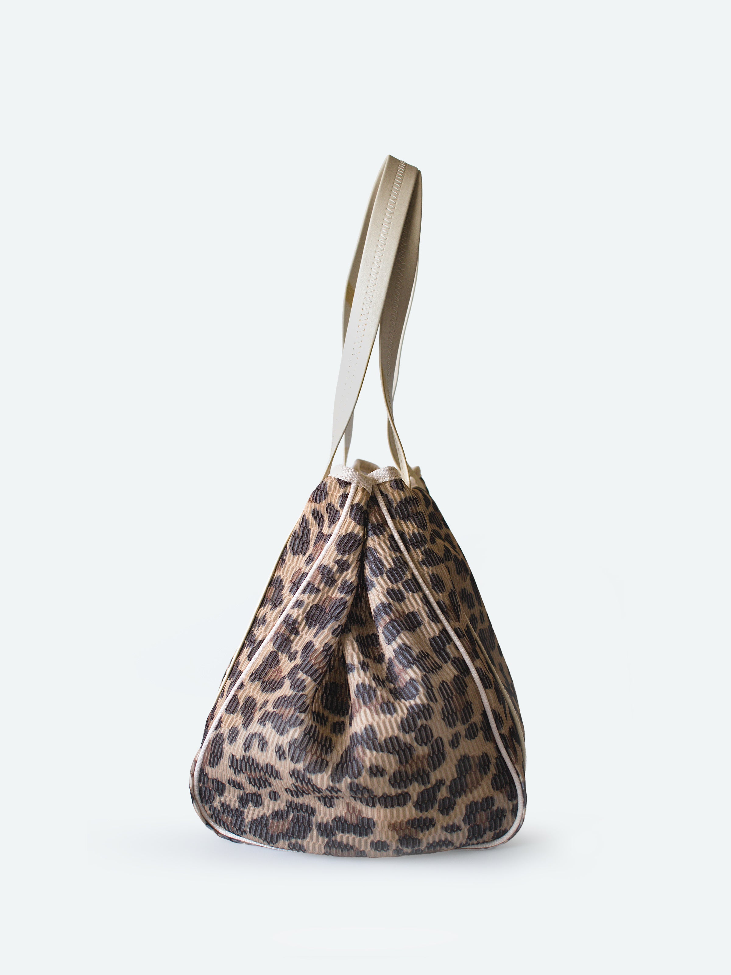 【IÉNA × Q bag Paris 別注デザイン】nest zip M