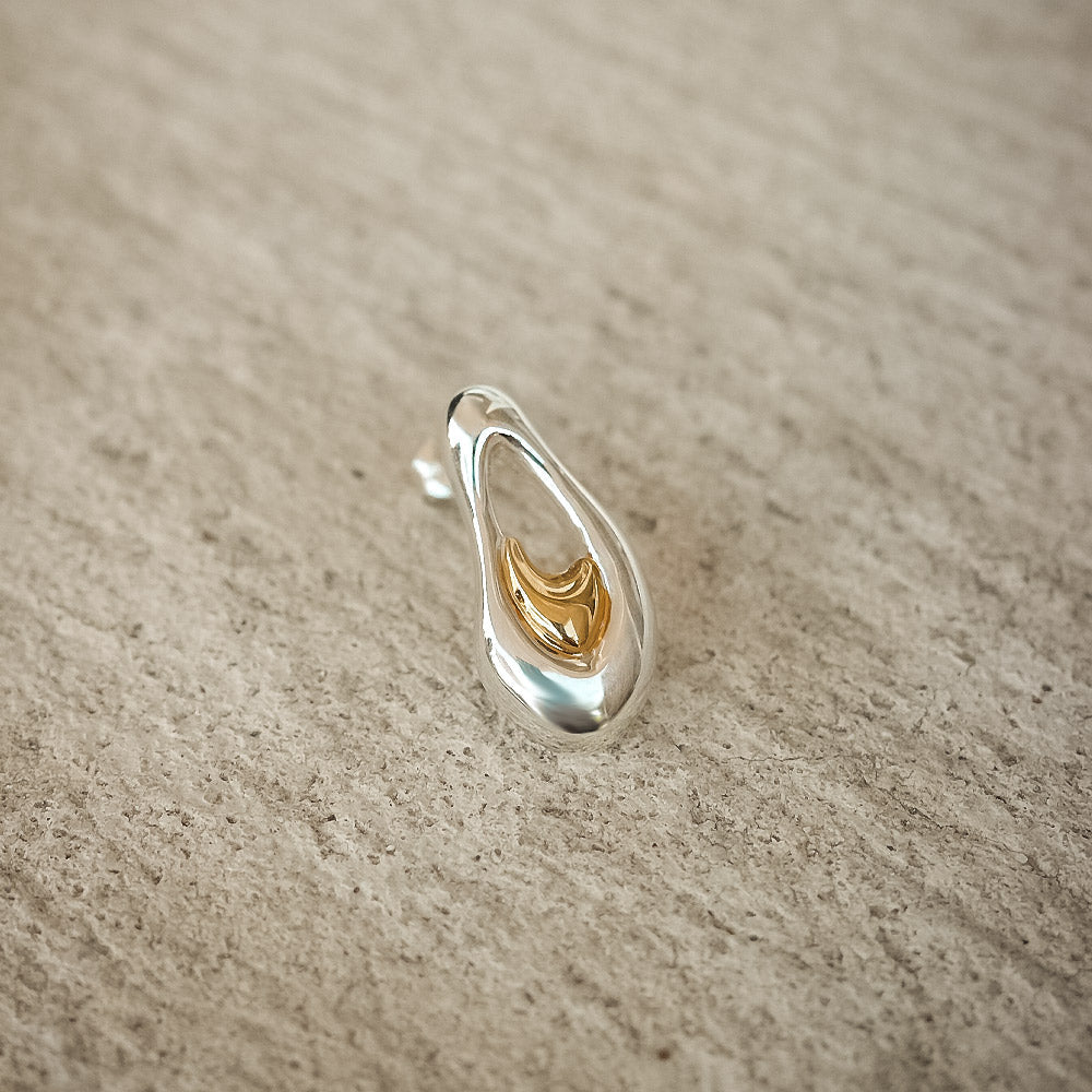 déco (デコ)〈ピアス〉
