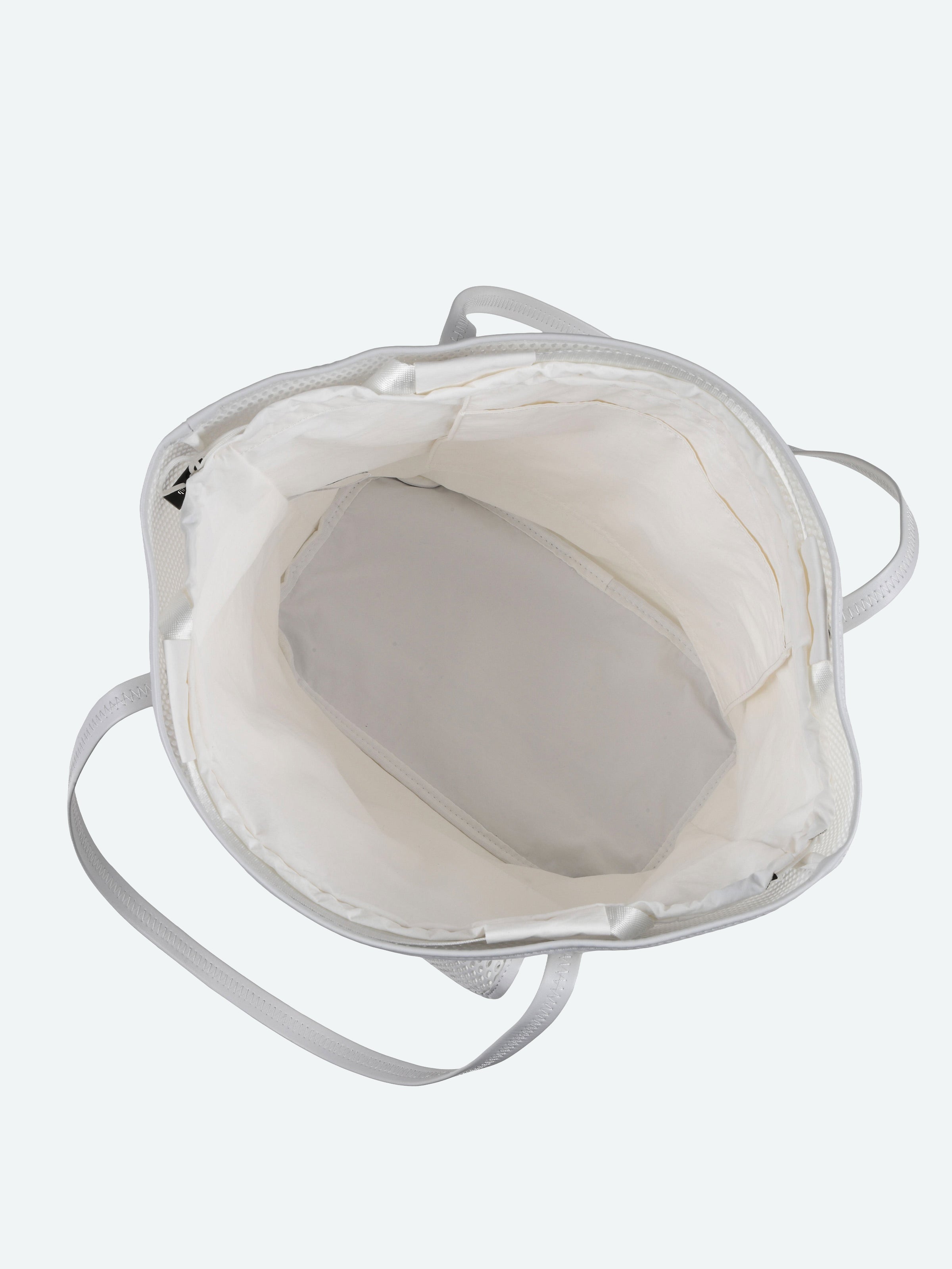 nest w bag