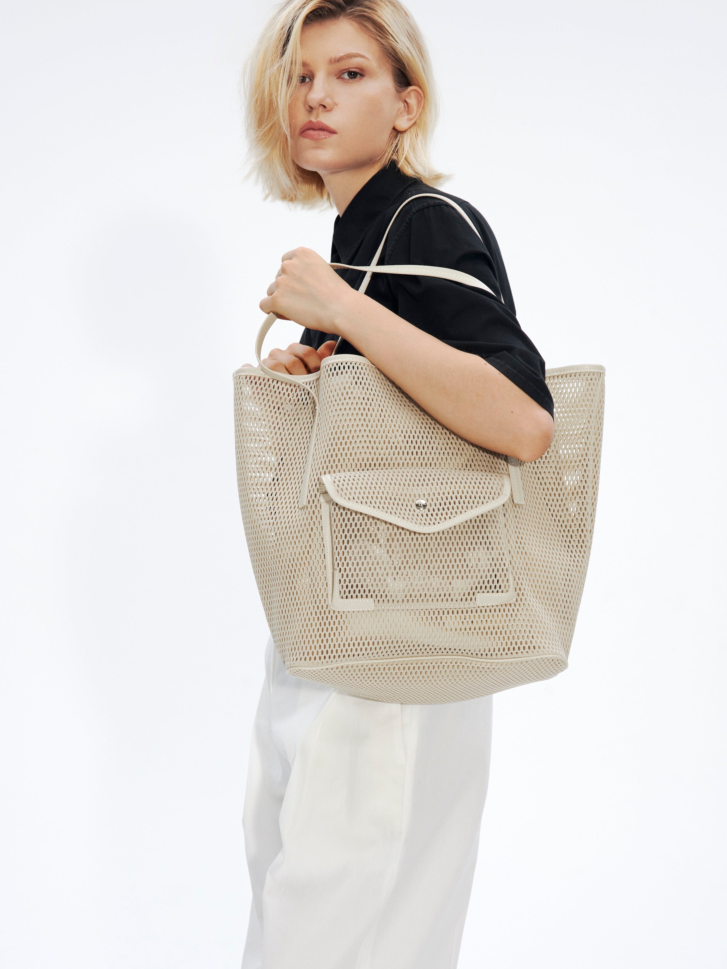nest w bag