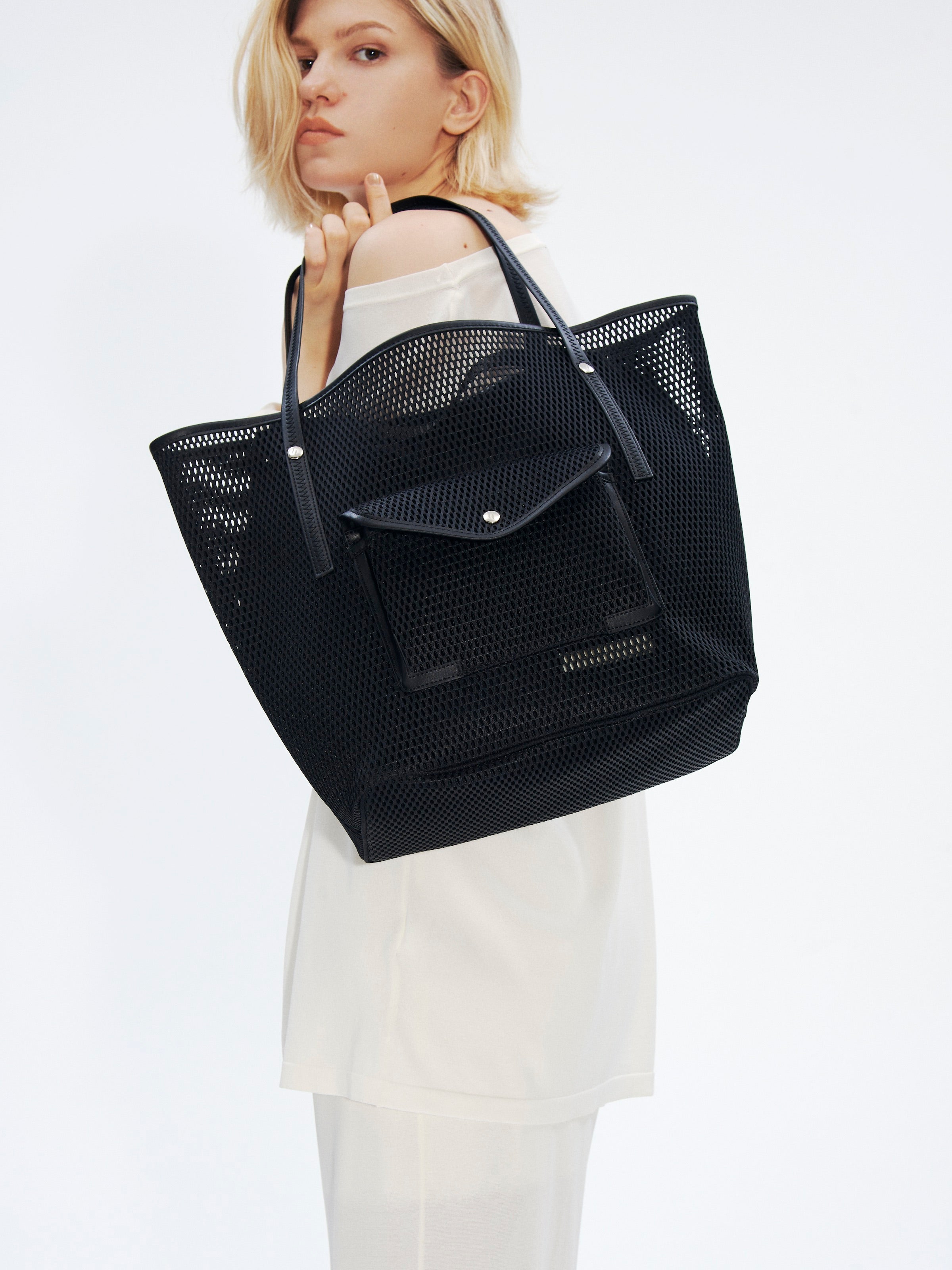 qbag paris louvre parents ダークグレー qbag paris 公式オンラインショップ ｜ all items