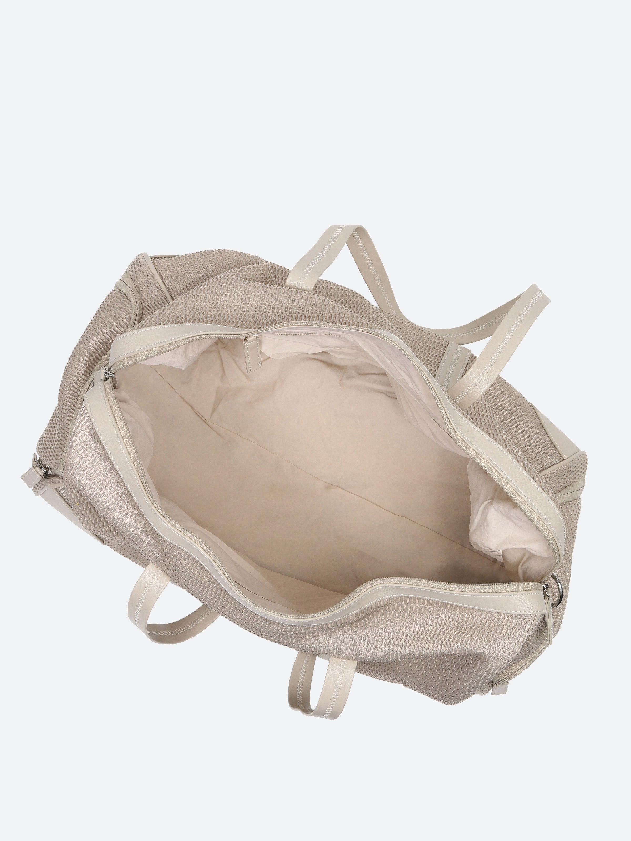 nest énorme