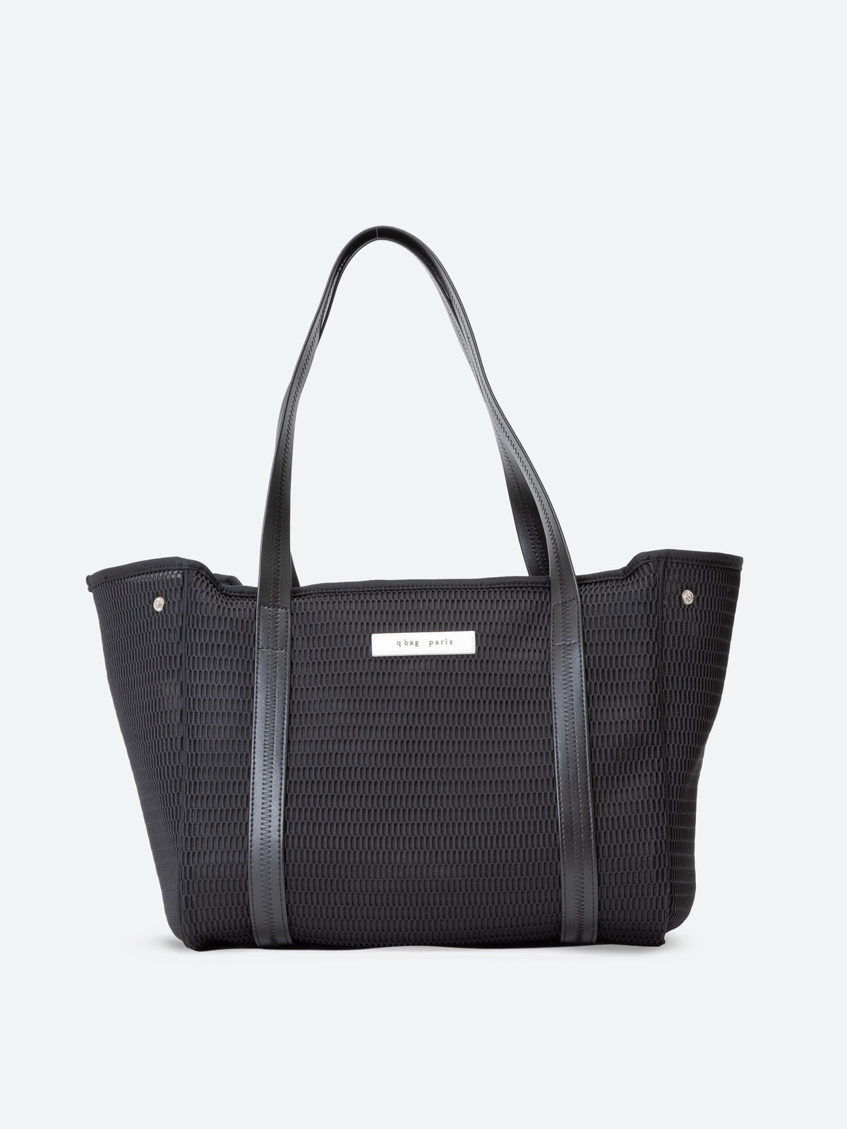 nest zip M Black