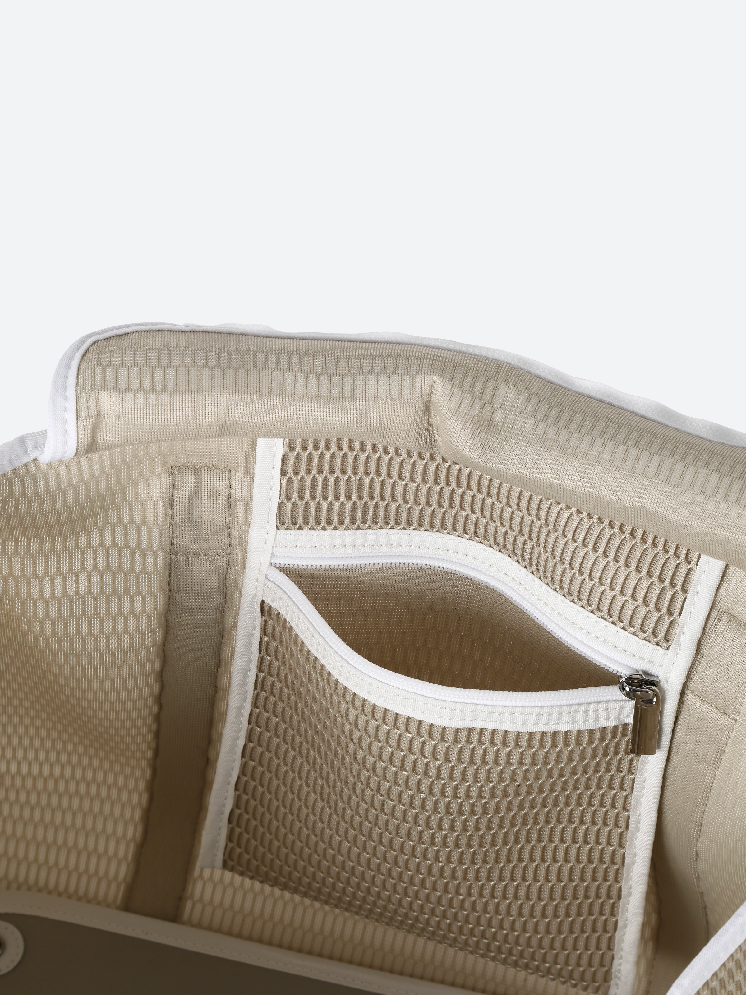 nest zip L