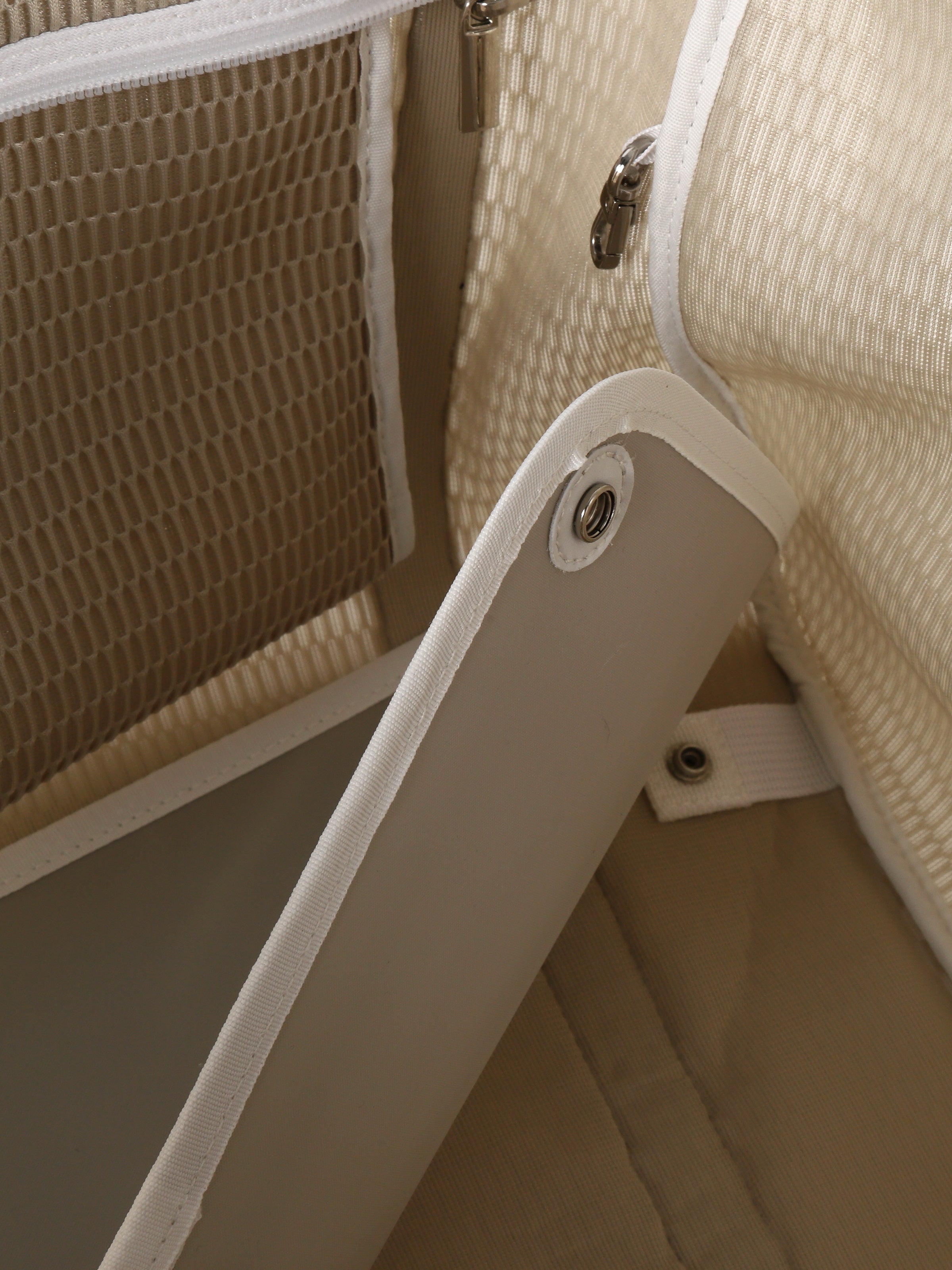 nest zip L