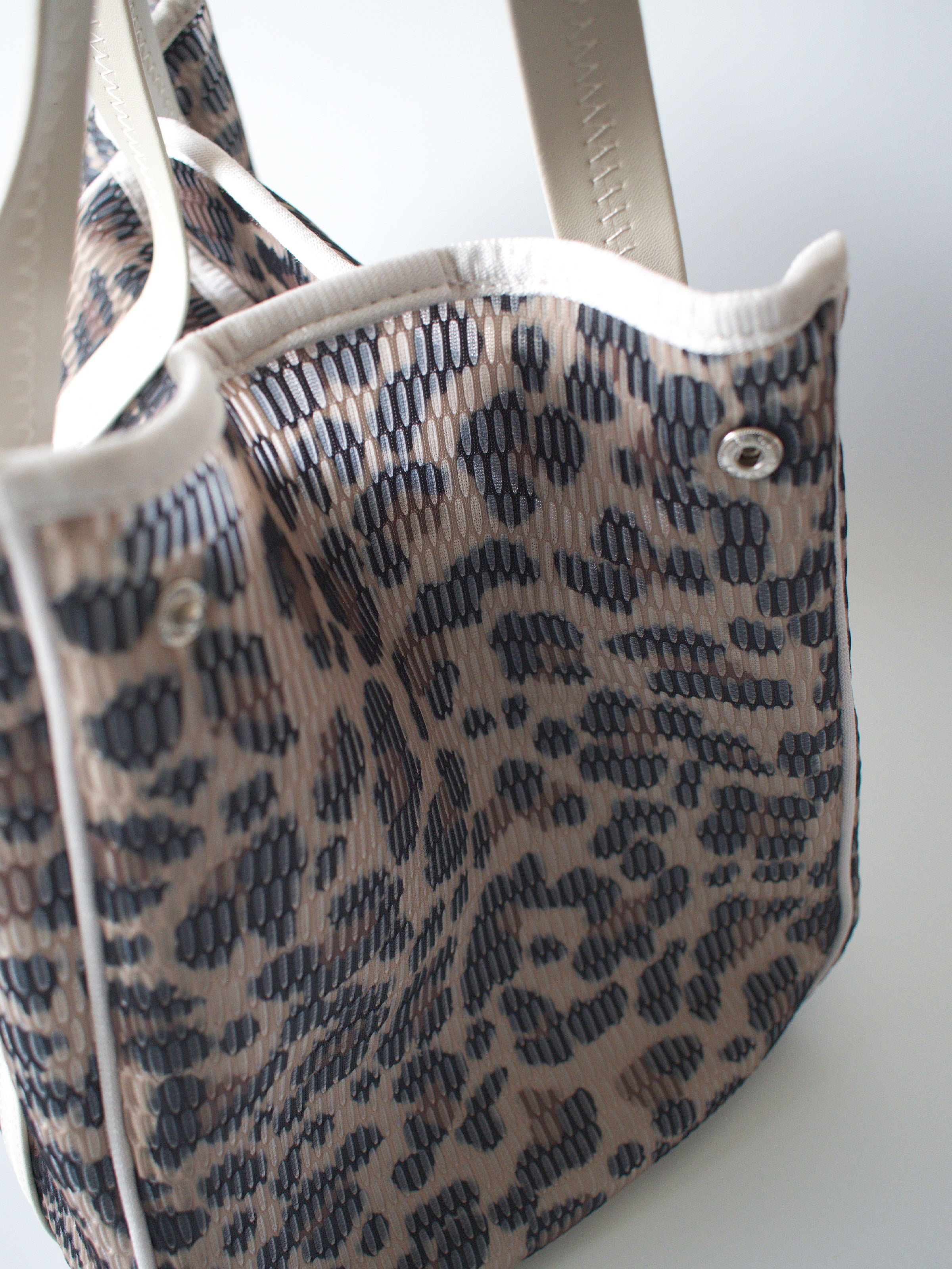 【IÉNA × Q bag Paris 別注デザイン】nest zip M
